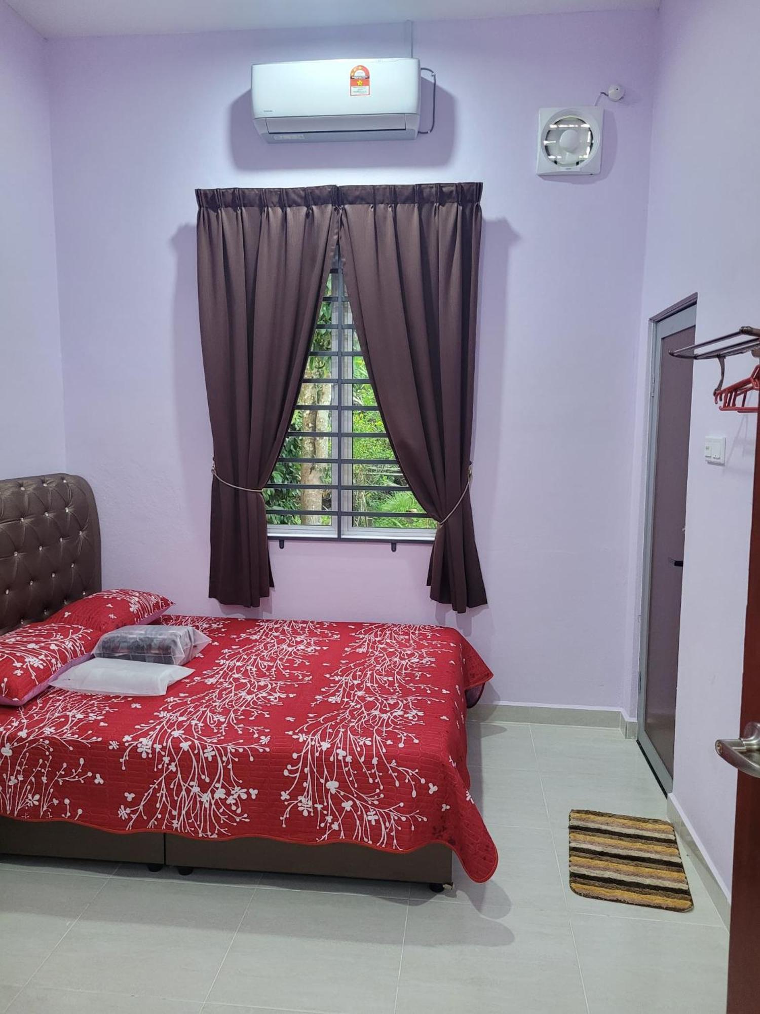 טאנה מרה Homestay Haji Noor מראה חיצוני תמונה